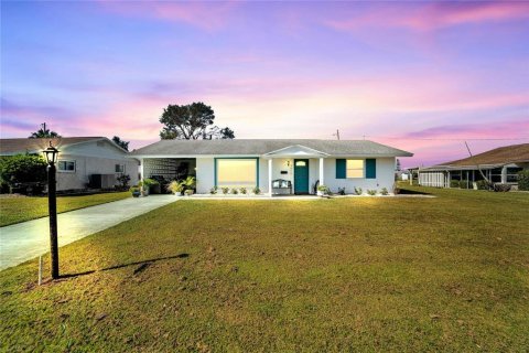 Casa en Sun City Center, Florida 2 dormitorios, 113.43 m2 № 2386403