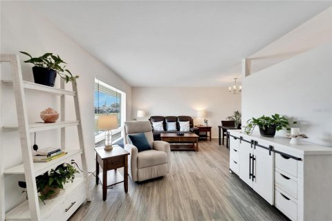 Casa en venta en Sun City Center, Florida, 2 dormitorios, 113.43 m2 № 2386403 - foto 10