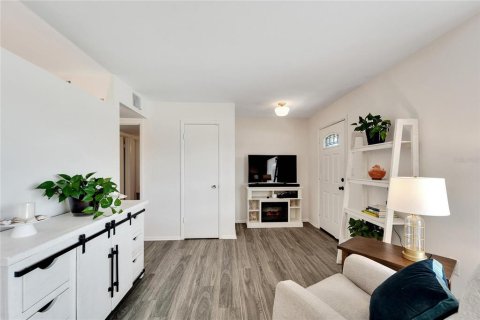 Casa en venta en Sun City Center, Florida, 2 dormitorios, 113.43 m2 № 2386403 - foto 7