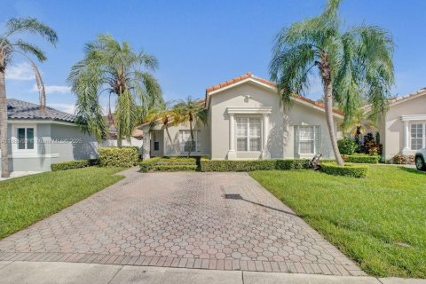 House in Miami, Florida 3 bedrooms, 158.49 sq.m. № 1947329 - photo 4