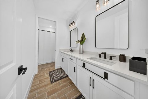 Villa ou maison à vendre à Wesley Chapel, Floride: 5 chambres, 321.53 m2 № 2313301 - photo 29