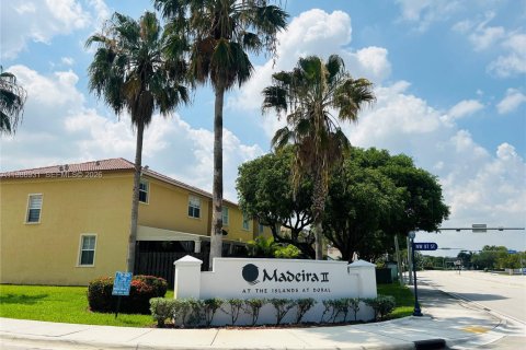 Villa ou maison à louer à Doral, Floride: 4 chambres, 205.96 m2 № 2051471 - photo 22