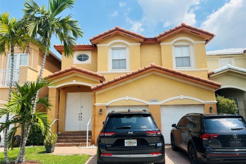 Villa ou maison à Doral, Floride 4 chambres, 205.96 m2 № 2051471