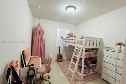 Villa ou maison à louer à Doral, Floride: 4 chambres, 205.96 m2 № 2051471 - photo 16