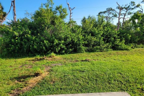 House in Englewood, Florida 3 bedrooms, 102.84 sq.m. № 1855820 - photo 17