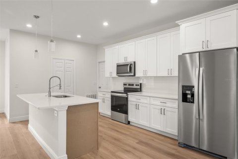 Casa en venta en Osteen, Florida, 3 dormitorios, 137.77 m2 № 2215132 - foto 7