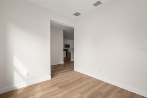 Casa en venta en Osteen, Florida, 3 dormitorios, 137.77 m2 № 2215132 - foto 5