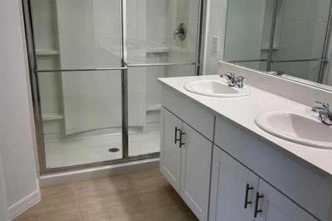 Villa ou maison à louer à Haines City, Floride: 3 chambres, 135.36 m2 № 2430840 - photo 16