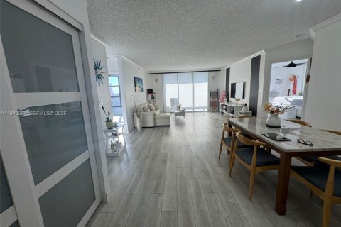 Купить кондоминиум в Авентура, Флорида 2 спальни, 101.36м2, № 1997832 - фото 13