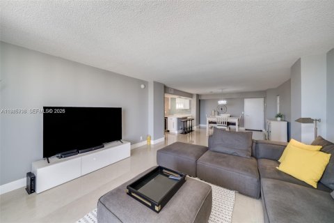 Copropriété à vendre à Hollywood, Floride: 2 chambres, 119.57 m2 № 2002541 - photo 4