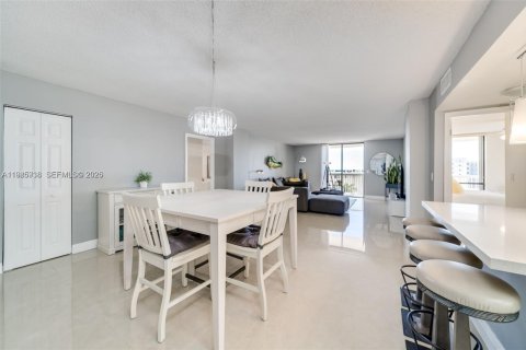 Copropriété à vendre à Hollywood, Floride: 2 chambres, 119.57 m2 № 2002541 - photo 6