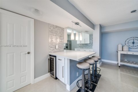 Copropriété à vendre à Hollywood, Floride: 2 chambres, 119.57 m2 № 2002541 - photo 9