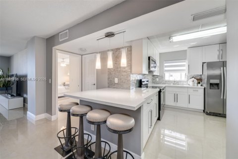 Copropriété à vendre à Hollywood, Floride: 2 chambres, 119.57 m2 № 2002541 - photo 7