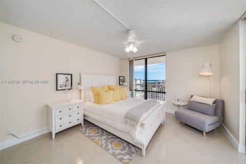 Copropriété à vendre à Hollywood, Floride: 2 chambres, 119.57 m2 № 2002541 - photo 16