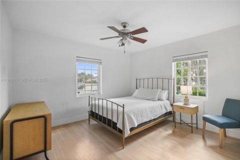 Купить виллу или дом в Майами-Шорс, Флорида 3 спальни, 140.75м2, № 1986970 - фото 14