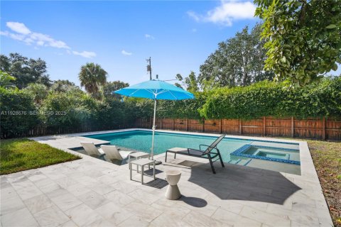 Купить виллу или дом в Майами-Шорс, Флорида 3 спальни, 140.75м2, № 1986970 - фото 4