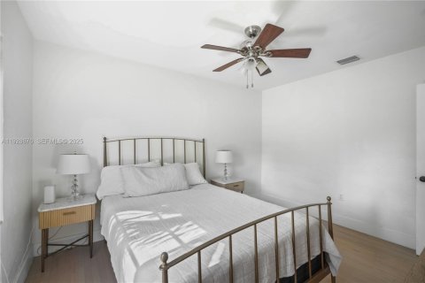 Купить виллу или дом в Майами-Шорс, Флорида 3 спальни, 140.75м2, № 1986970 - фото 21