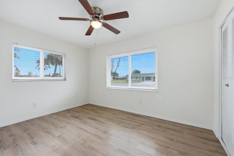Villa ou maison à vendre à Port Charlotte, Floride: 2 chambres, 106.84 m2 № 2396724 - photo 26