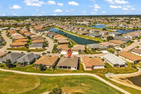 Villa ou maison à vendre à Punta Gorda, Floride: 3 chambres, 155.05 m2 № 2152018 - photo 2