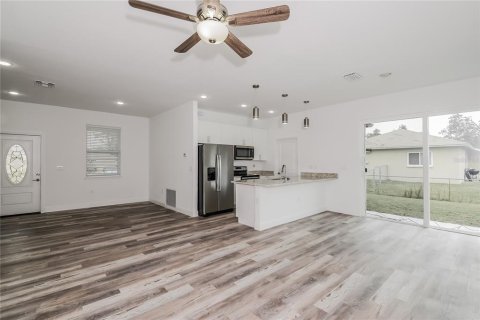 Villa ou maison à vendre à North Port, Floride: 3 chambres, 117.15 m2 № 1909259 - photo 3
