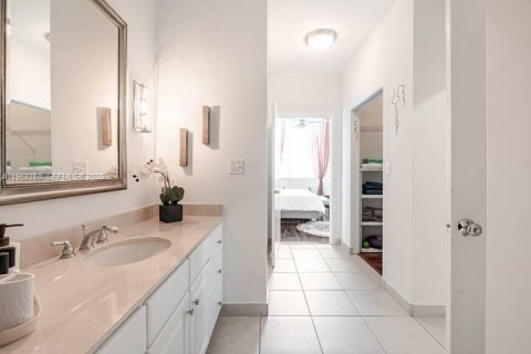 Copropriété à vendre à Miami, Floride: 1 chambre, 66.43 m2 № 2047491 - photo 19