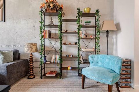 Copropriété à vendre à Miami, Floride: 1 chambre, 66.43 m2 № 2047491 - photo 9