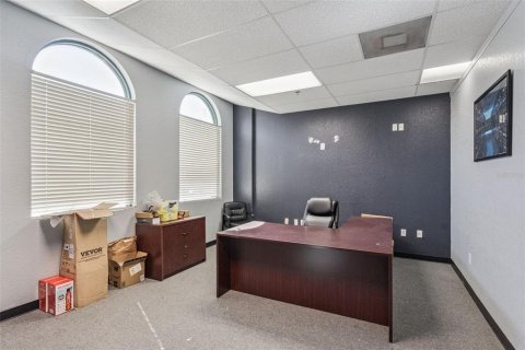 Immobilier commercial à vendre à Orlando, Floride: 380.81 m2 № 2424108 - photo 14