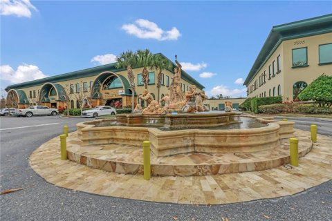 Immobilier commercial à vendre à Orlando, Floride: 380.81 m2 № 2424108 - photo 3