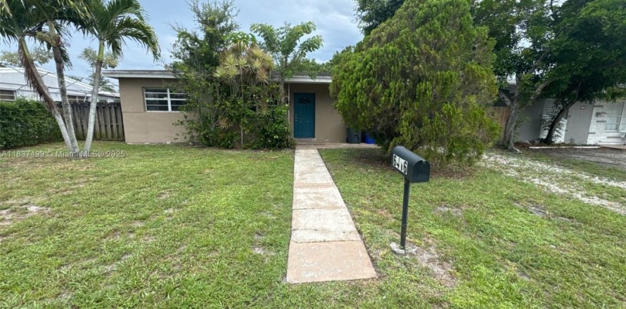 Casa en Hollywood, Florida 3 dormitorios, 96.9 m2 № 1823735