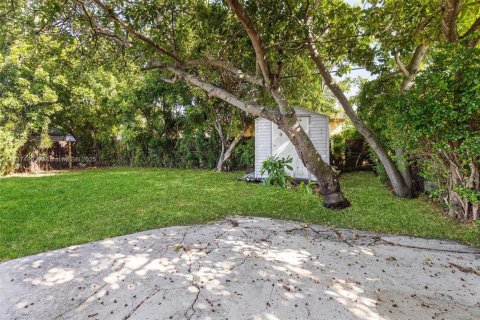 House in Hollywood, Florida 3 bedrooms, 96.9 sq.m. № 1823735 - photo 28