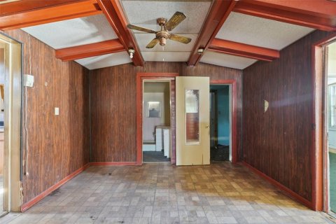 House in Tampa, Florida 2 bedrooms, 79.9 sq.m. № 2267557 - photo 10