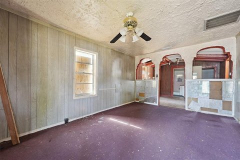 House in Tampa, Florida 2 bedrooms, 79.9 sq.m. № 2267557 - photo 8