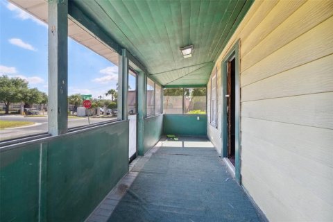 House in Tampa, Florida 2 bedrooms, 79.9 sq.m. № 2267557 - photo 7
