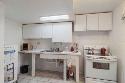 House in Port Charlotte, Florida 3 bedrooms, 82.5 sq.m. № 1761529 - photo 23