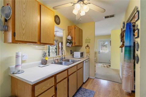 House in Port Charlotte, Florida 3 bedrooms, 82.5 sq.m. № 1761529 - photo 9