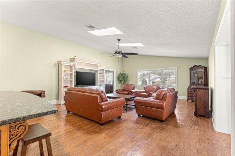 House in Ocala, Florida 2 bedrooms, 254.55 sq.m. № 1608157 - photo 18