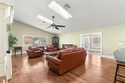 House in Ocala, Florida 2 bedrooms, 254.55 sq.m. № 1608157 - photo 23