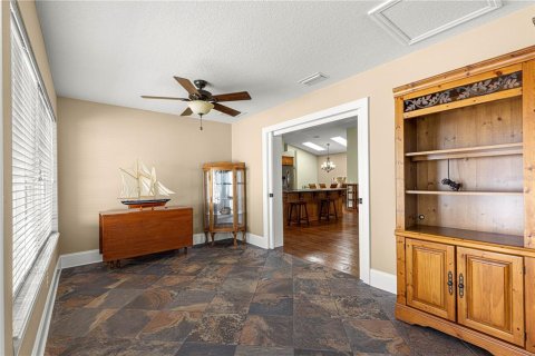House in Ocala, Florida 2 bedrooms, 254.55 sq.m. № 1608157 - photo 25