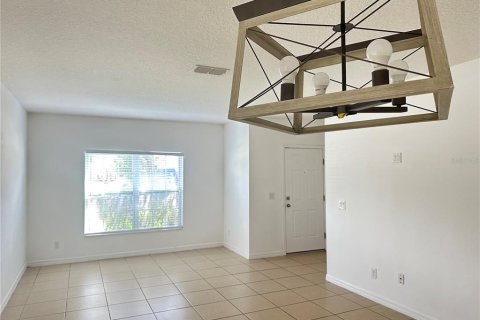 House in Groveland, Florida 4 bedrooms, 179.49 sq.m. № 2202606 - photo 3