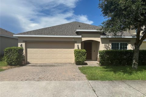 House in Groveland, Florida 4 bedrooms, 179.49 sq.m. № 2202606