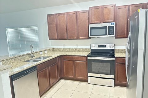 House in Groveland, Florida 4 bedrooms, 179.49 sq.m. № 2202606 - photo 4