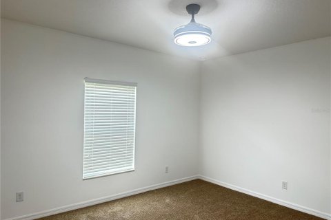 House in Groveland, Florida 4 bedrooms, 179.49 sq.m. № 2202606 - photo 14