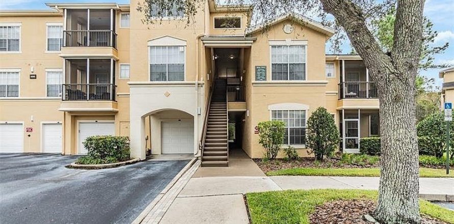 Condominio en Tampa, Florida, 2 dormitorios № 1245507