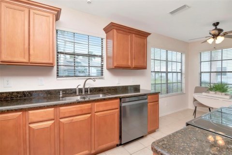 Touwnhouse à vendre à Tampa, Floride: 3 chambres, 181.81 m2 № 1745248 - photo 11