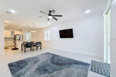 House in Sanford, Florida 3 bedrooms, 154.5 sq.m. № 2396240 - photo 20
