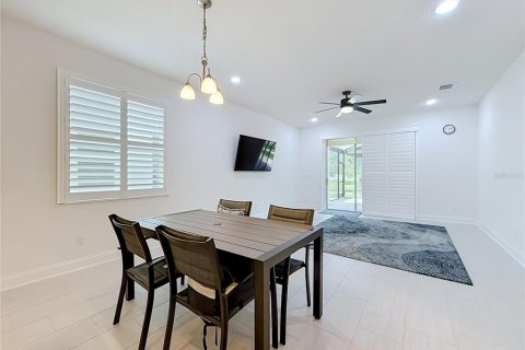 House in Sanford, Florida 3 bedrooms, 154.5 sq.m. № 2396240 - photo 16