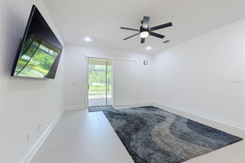 House in Sanford, Florida 3 bedrooms, 154.5 sq.m. № 2396240 - photo 17