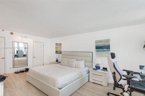 Copropriété à louer à Miami Beach, Floride: 1 chambre, 78.97 m2 № 2390500 - photo 18