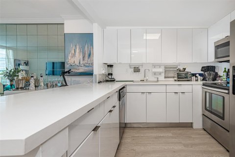 Copropriété à louer à Miami Beach, Floride: 1 chambre, 78.97 m2 № 2390500 - photo 13