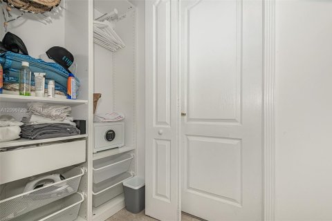 Copropriété à louer à Miami Beach, Floride: 1 chambre, 78.97 m2 № 2390500 - photo 21